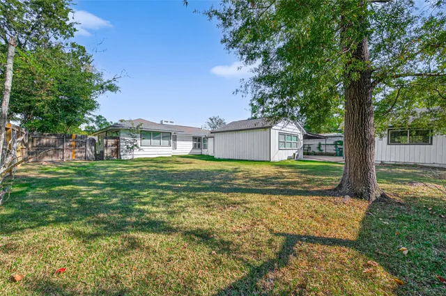$274,900 | 1609 North Pacific Street, Conroe, TX 77301