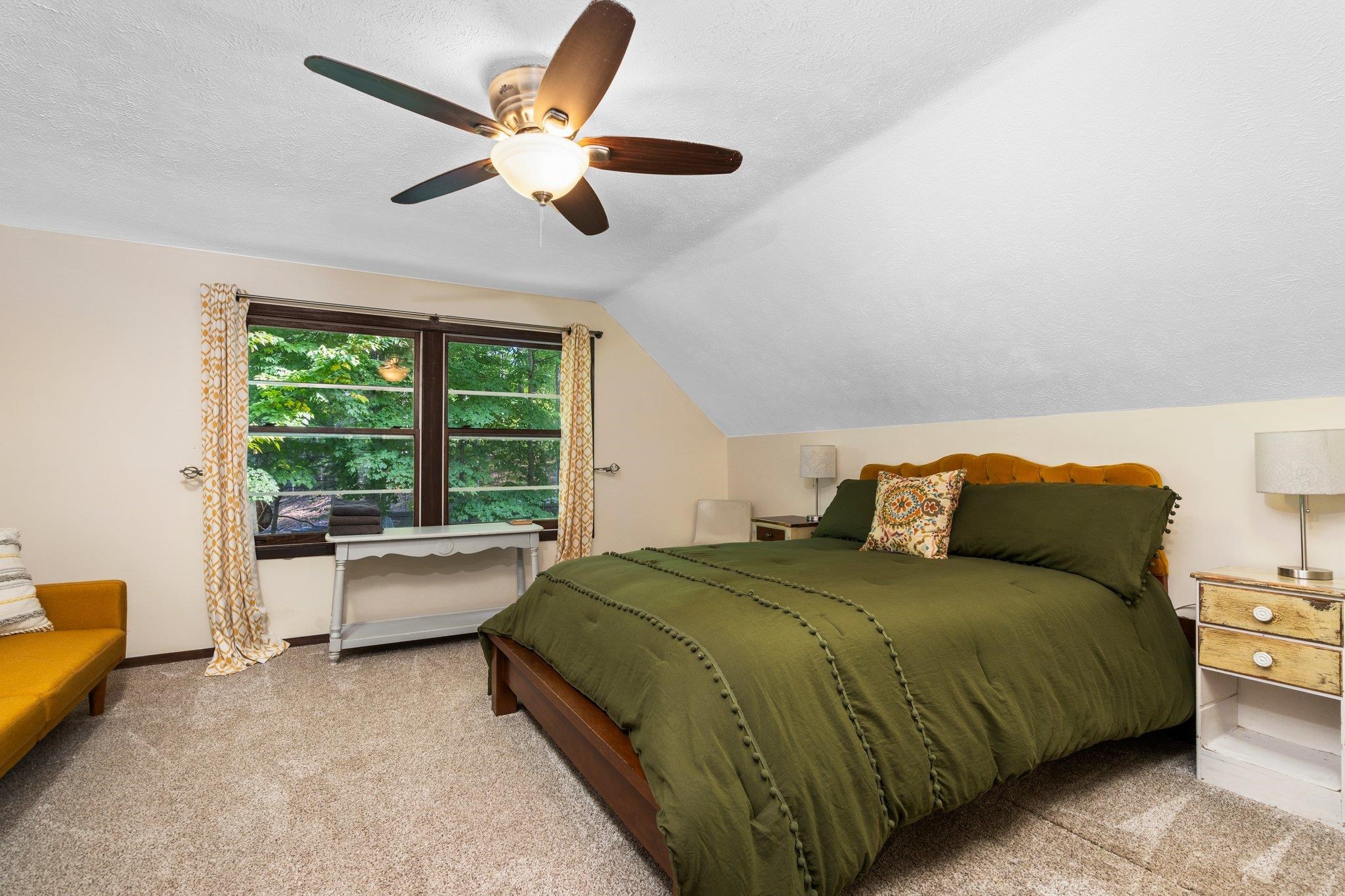 2559 Chaperon Drive Traverse City, MI 49696 - Photo 25 of 55 1916066-24.JPG
