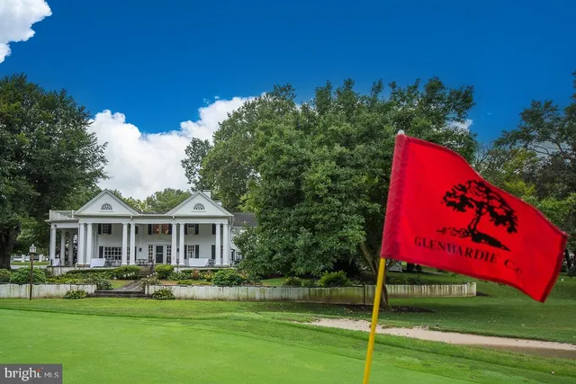 $319,900 | 262 Drummers Lane, Unit 262, Wayne, PA 19087