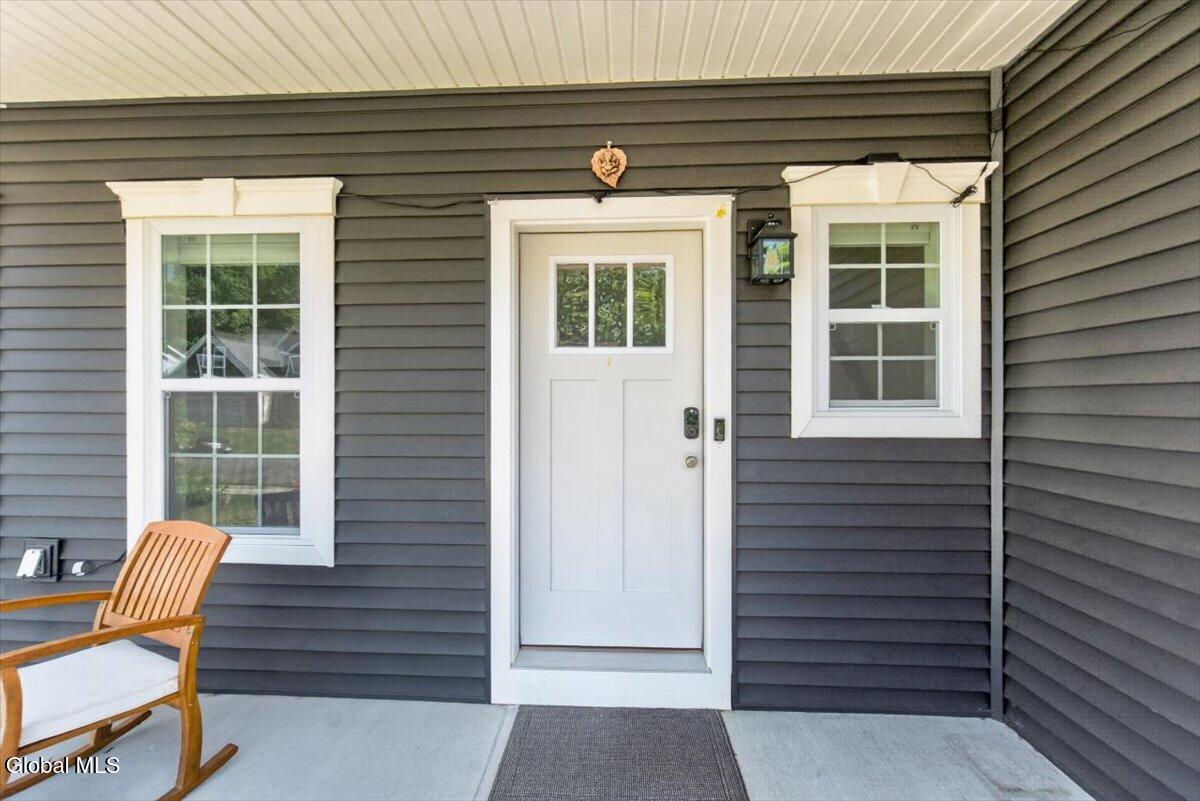 38 Wyatts Circle Rensselaer, NY 12144 - Photo 4 of 49 40-DSC04857