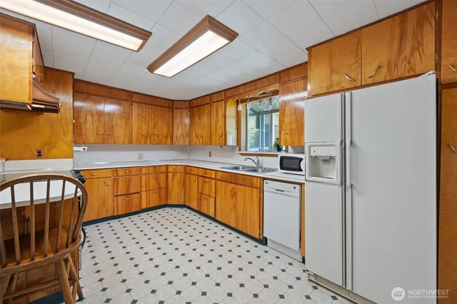 $950,000 | 1956 Highway 12, Ethel, WA 98542