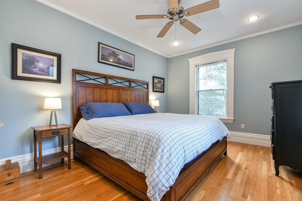 27 Champa Street, Unit 2 Newton, MA 02464 - Photo 18 of 29