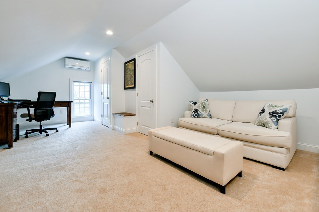 27 Champa Street, Unit 2 Newton, MA 02464 - Photo 27 of 29