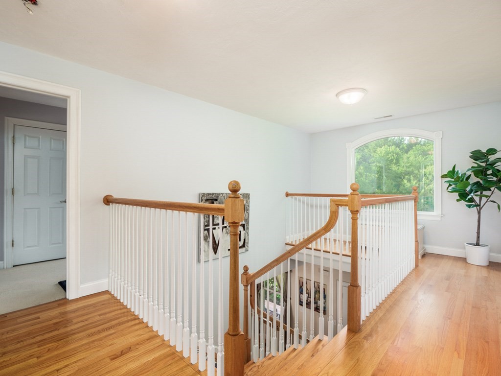 23 Silver Brook Road Salem, NH 03079 - Photo 6 of 41 Gallery Image 6