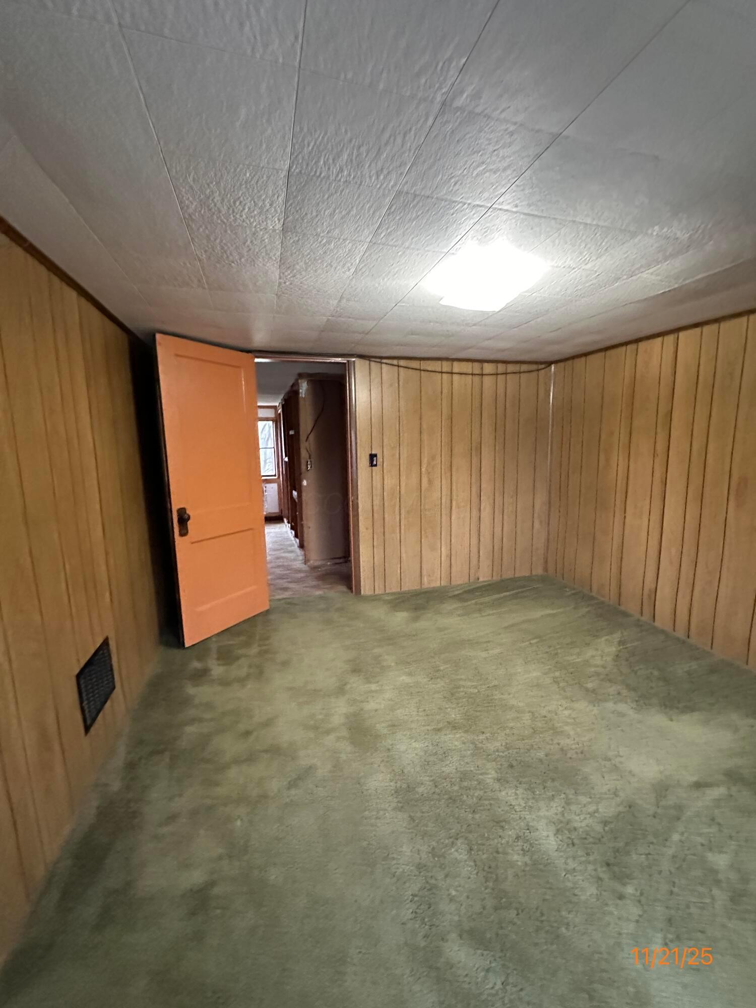 3076 Lithopolis Road Northwest Lancaster, OH 43130 - Photo 18 of 30 Bedroom 3 on 2nd floor