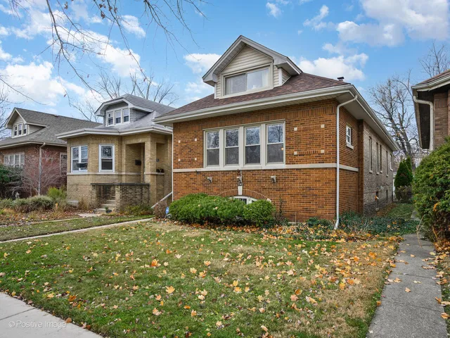 $449,900 | 3742 Clinton Avenue, Berwyn, IL 60402