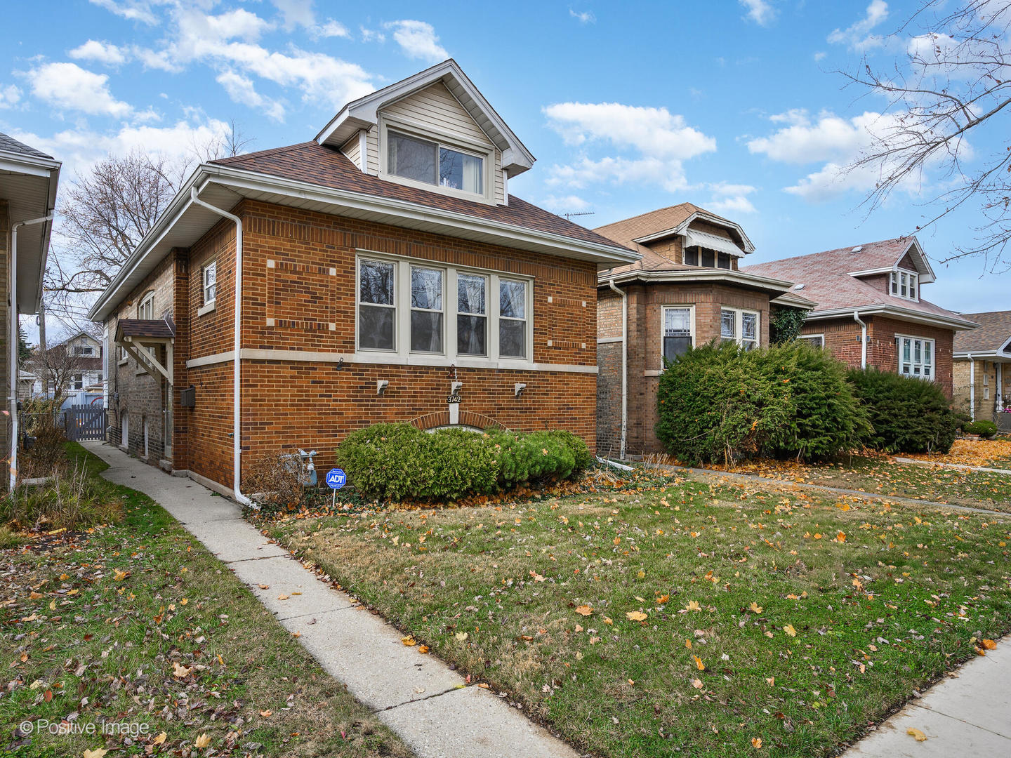 3742 Clinton Avenue Berwyn, IL 60402 - Photo 2 of 28