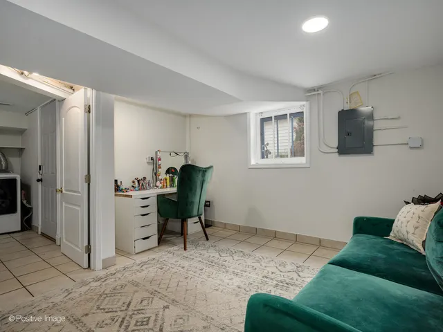 $449,900 | 3742 Clinton Avenue, Berwyn, IL 60402