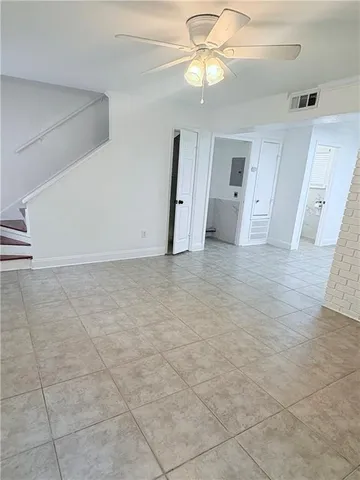 $1,300 | 2501 Houma Boulevard, Unit E, Metairie, LA 70001