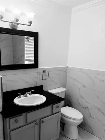 $1,300 | 2501 Houma Boulevard, Unit E, Metairie, LA 70001