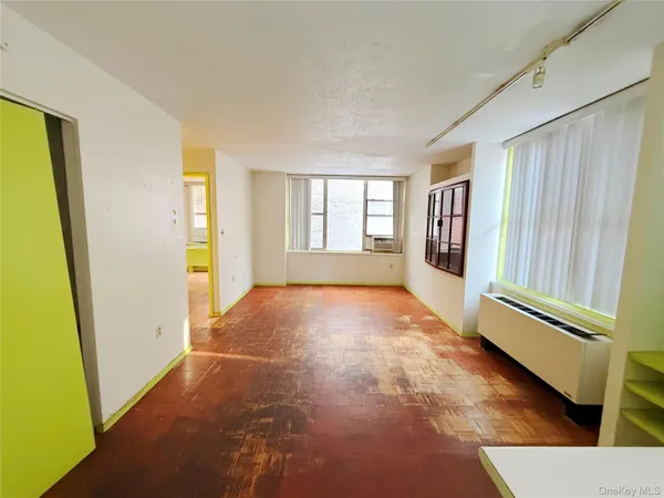 $484,900 | 520 West 112th Street, Unit 4B | Morningside Heights