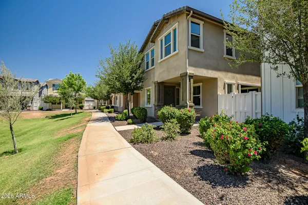 $475,000 | 2252 South Basmath Lane, Gilbert, AZ 85295