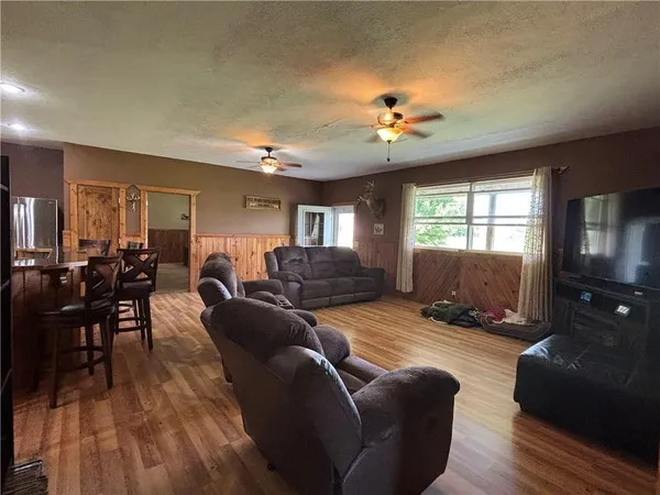 $400,000 | 1662 Prairie Road, Fort Scott, KS 66701