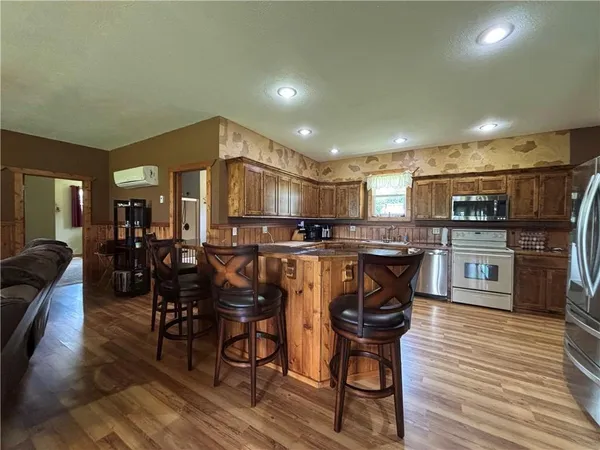 $400,000 | 1662 Prairie Road, Fort Scott, KS 66701