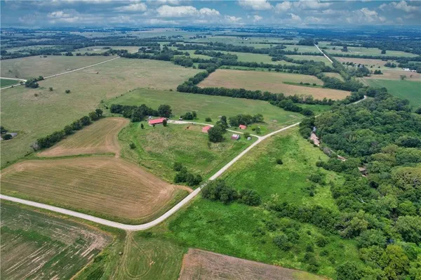 $400,000 | 1662 Prairie Road, Fort Scott, KS 66701