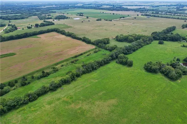 $400,000 | 1662 Prairie Road, Fort Scott, KS 66701