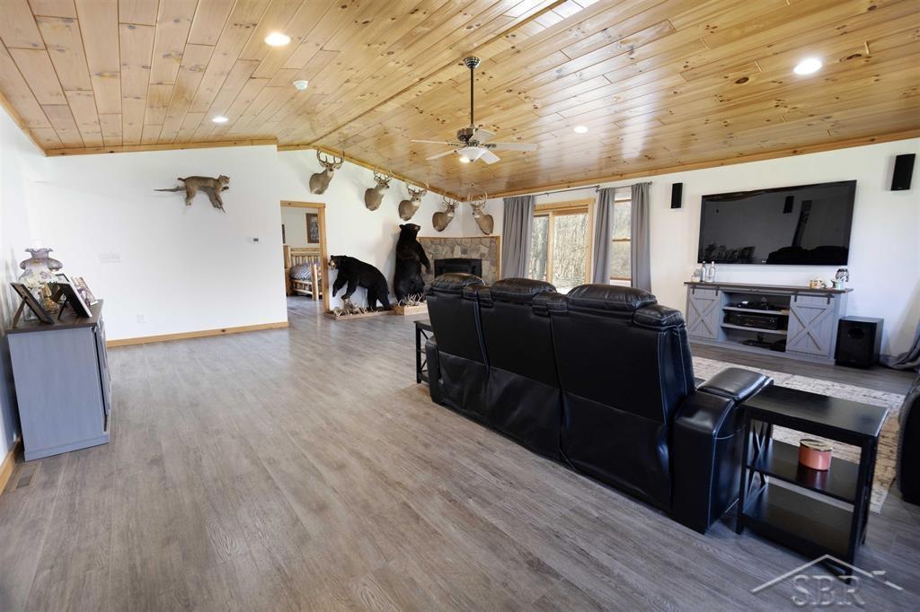 3279 East Shaffer Road Midland, MI 48642 - Photo 16 of 39