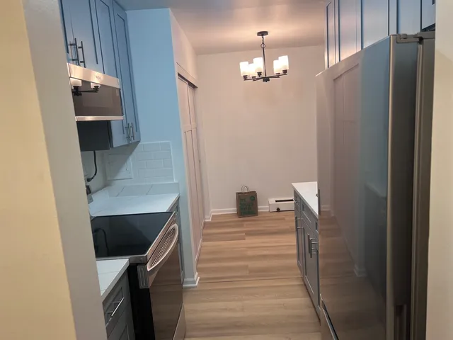 $1,550 | 7120 North Sheridan Road, Unit 216, Chicago, IL 60626