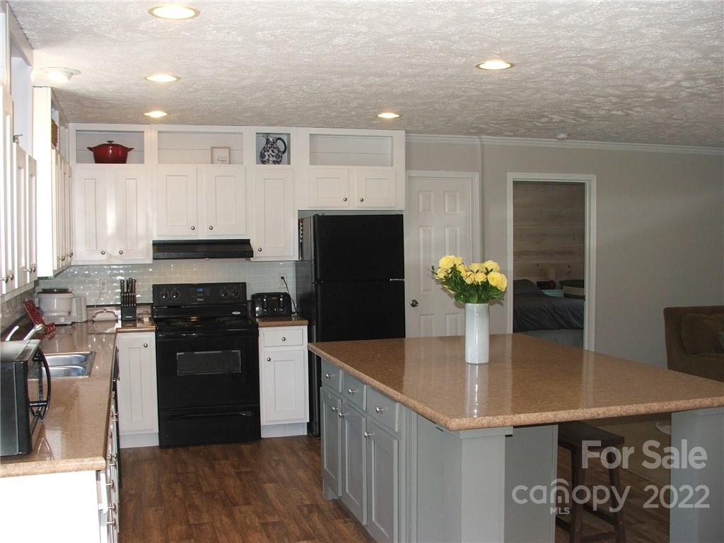 804 Concord Road Fletcher, NC 28732 - Photo 8 of 34 Gallery Image 8