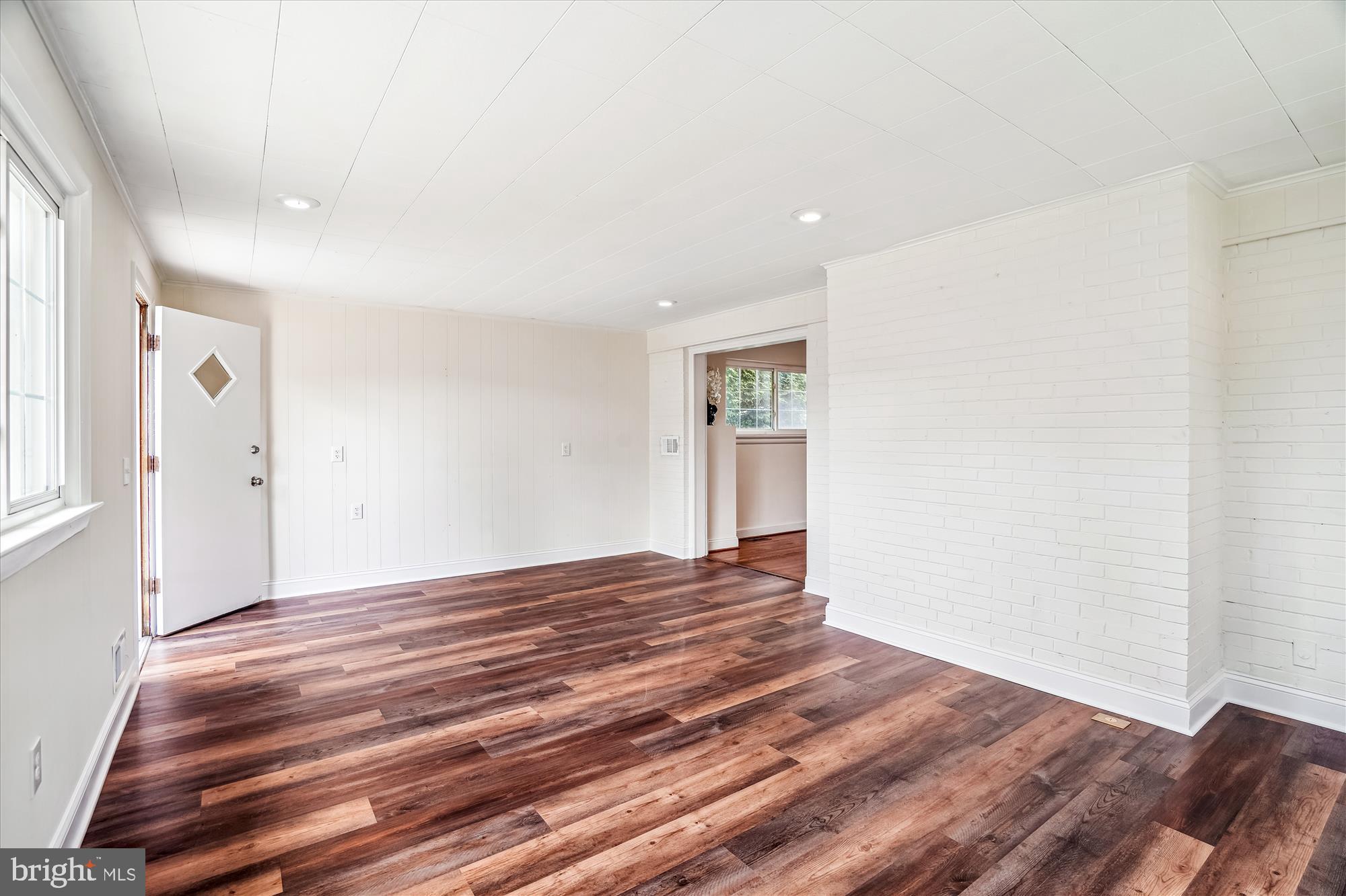 9711 Saxony Road Silver Spring, MD 20910 - Photo 10 of 32 Family Room main level w new LVP
