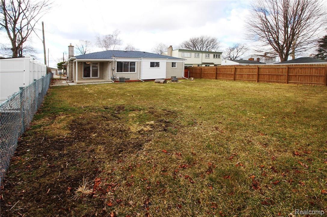 13657 Martin Road Warren, MI 48088 - Photo 15 of 16 backyard1.jpg