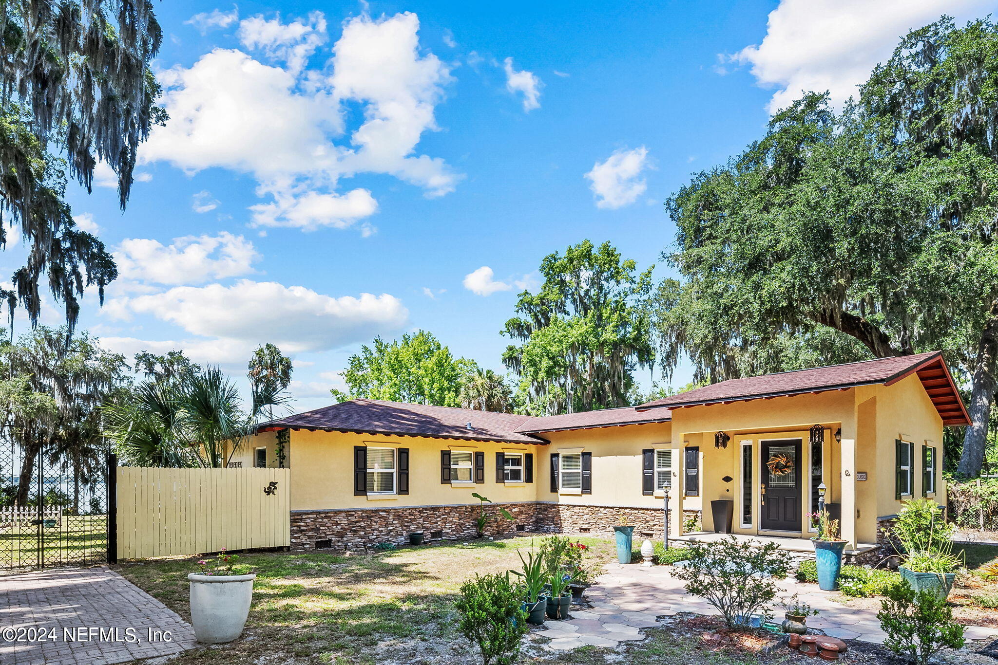 235 West River Road Palatka, FL 32177 - Photo 1 of 49 Front View