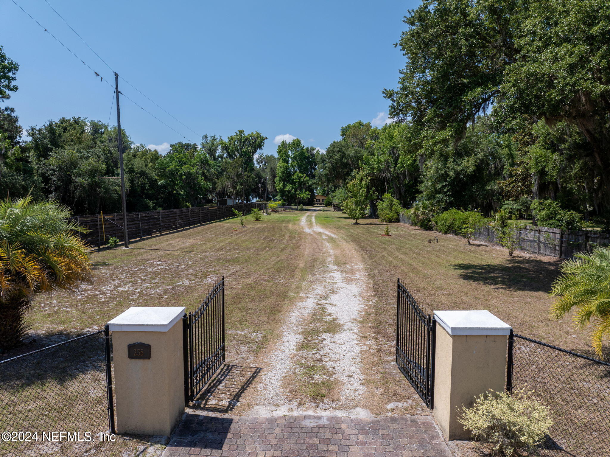235 West River Road Palatka, FL 32177 - Photo 22 of 49 Entrance View