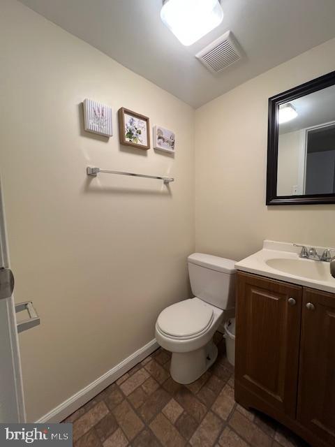 12102 Birdseye Terrace Germantown, MD 20874 - Photo 14 of 20 BATH