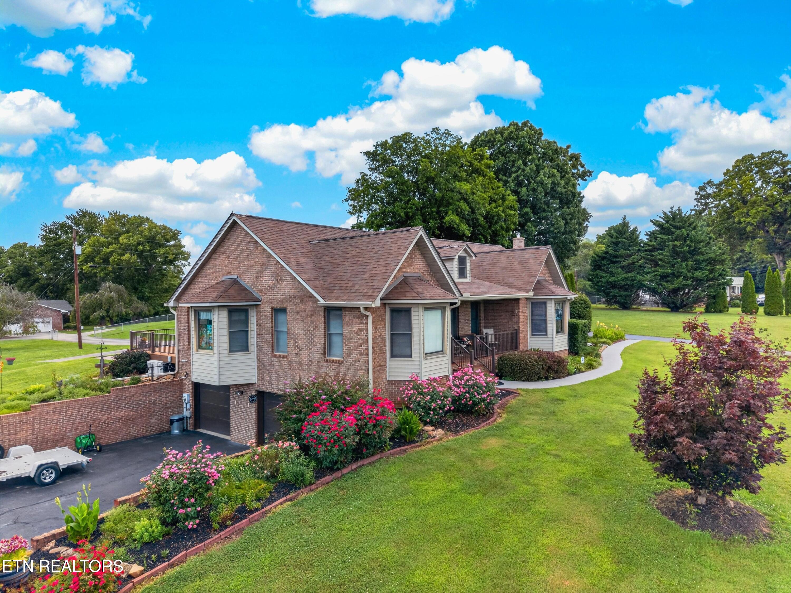 152 Pine Crest Drive Rutledge, TN 37861 - Photo 3 of 41 002-152PineCrestDrive-Rutledge-TN-37861-