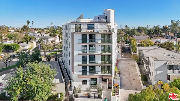 $7,042 | 1110 South Spaulding Avenue, Unit PH6, Los Angeles, CA 90019