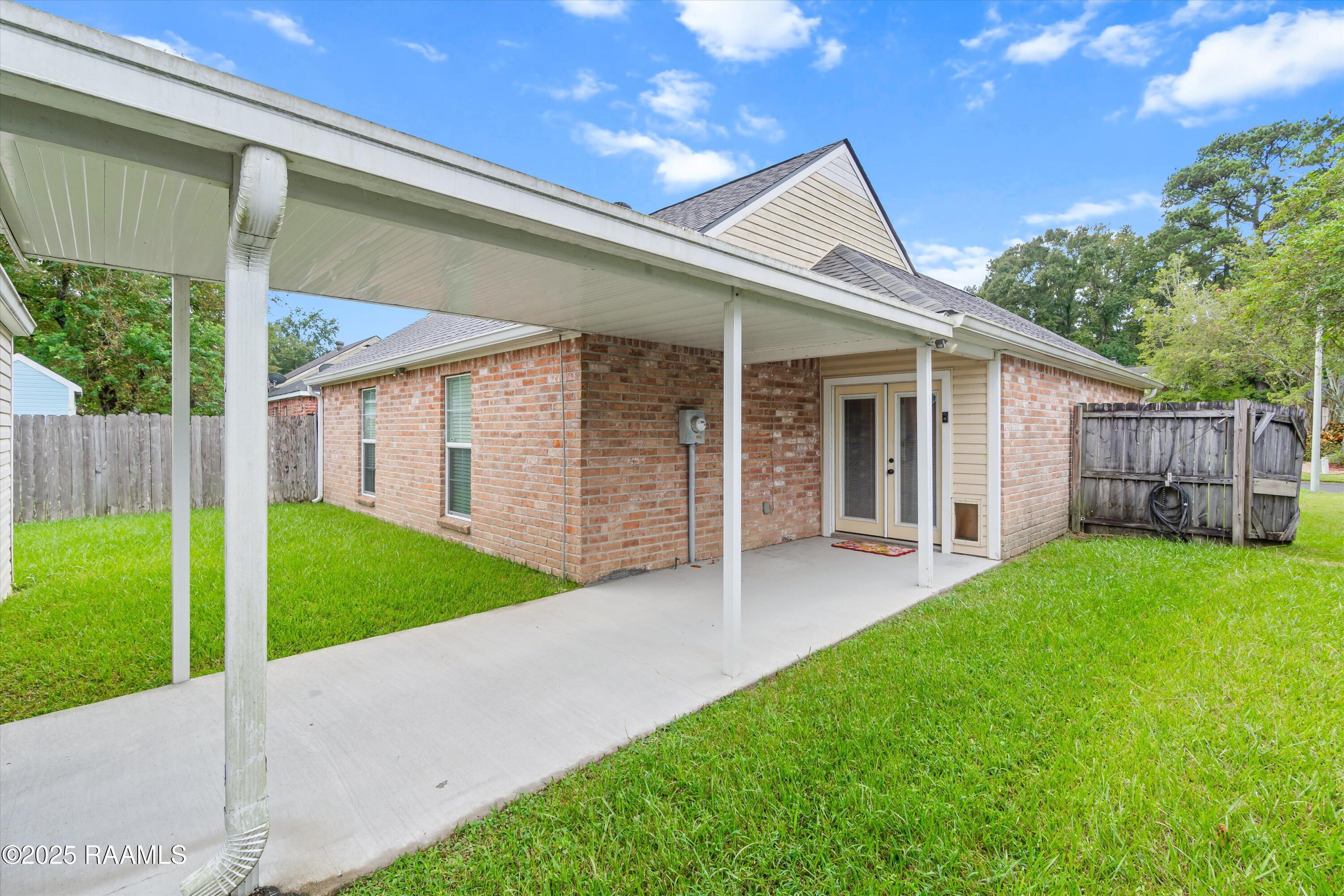 745 Fawn Lake Drive Baton Rouge, LA 70816 - Photo 13 of 15 13-Back Patio