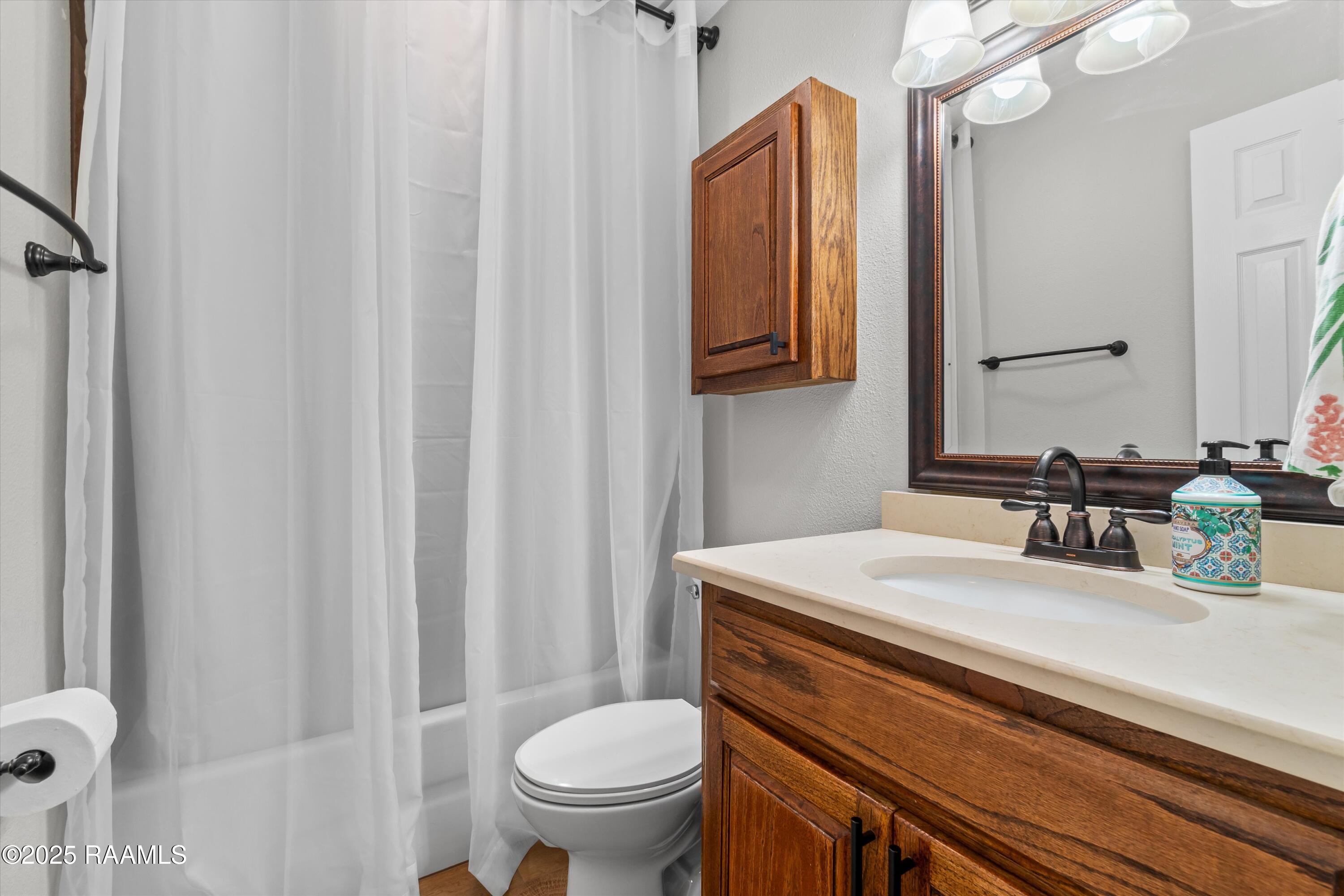 745 Fawn Lake Drive Baton Rouge, LA 70816 - Photo 10 of 15 10-Full Bath