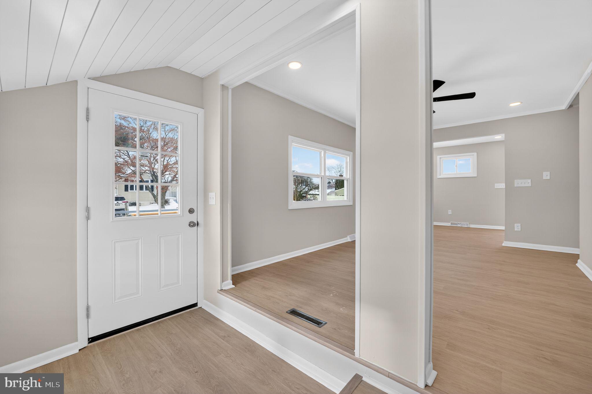 203 Antietam Road Baltimore, MD 21221 - Photo 13 of 33 a view of a hallway with entryway