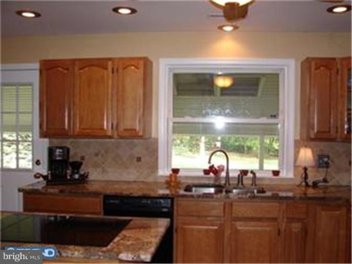 307 Godshall Road Souderton, PA 18964 - Photo 13 of 23 Kitchen