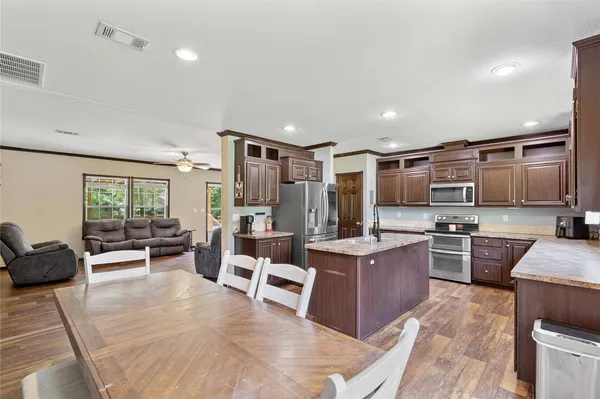 $315,000 | 320 Wild Oak Drive, Huffman, TX 77336