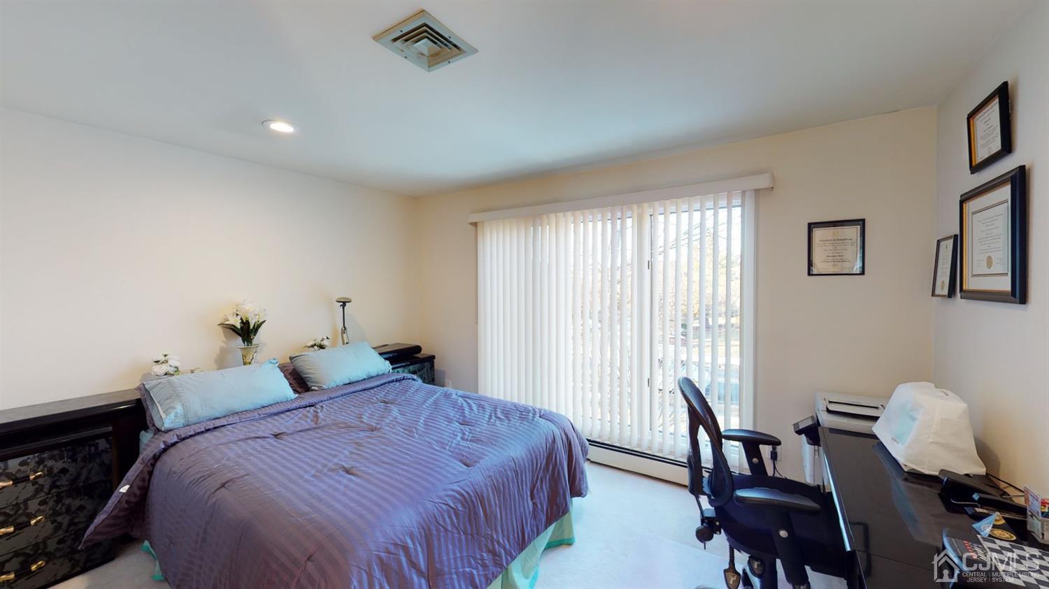 10 Cook Road East Brunswick, NJ 08816 - Photo 20 of 25 4th Bedroom