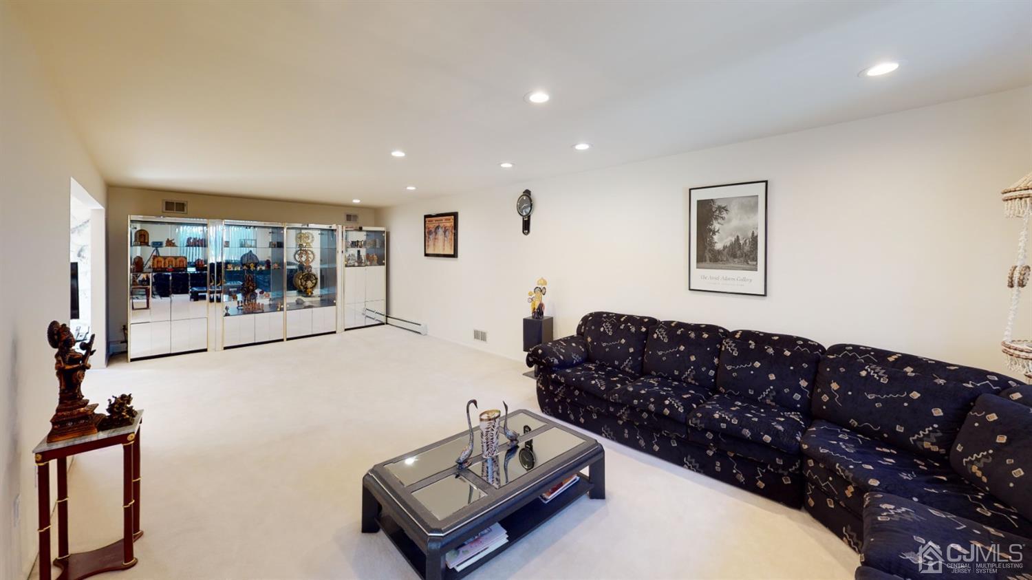 10 Cook Road East Brunswick, NJ 08816 - Photo 4 of 25 Extra Large Living Room