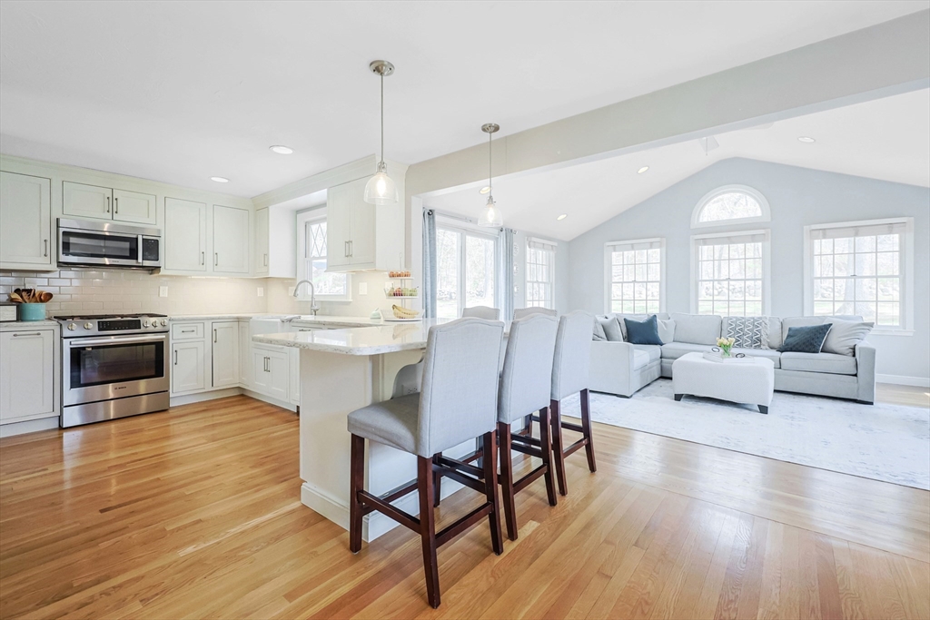 17 Tamarack Road Medfield, MA 02052 - Photo 11 of 41 Gallery Image 11