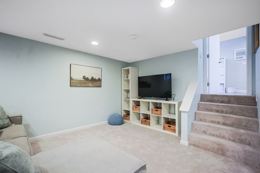 17 Tamarack Road Medfield, MA 02052 - Photo 27 of 41 Gallery Image 27