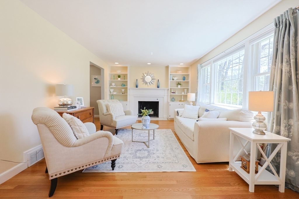 17 Tamarack Road Medfield, MA 02052 - Photo 4 of 41 Gallery Image 4