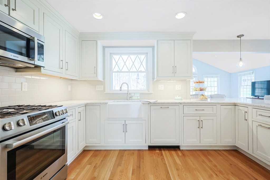 17 Tamarack Road Medfield, MA 02052 - Photo 8 of 41 Gallery Image 8