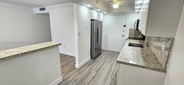 $2,400 | 18051 Biscayne Boulevard, Unit 802, Aventura, FL 33160