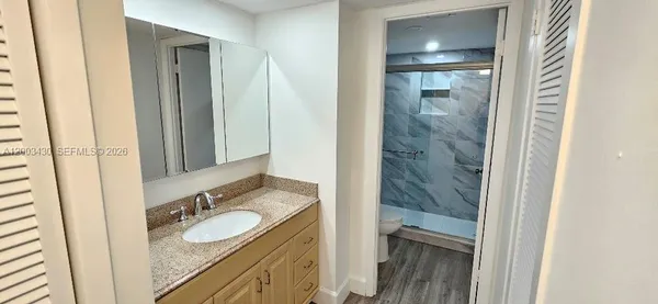$2,400 | 18051 Biscayne Boulevard, Unit 802, Aventura, FL 33160