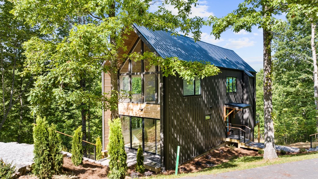 104 Brannon Ridge Young Harris, GA 30582 - Photo 5 of 40 Gallery Image 5