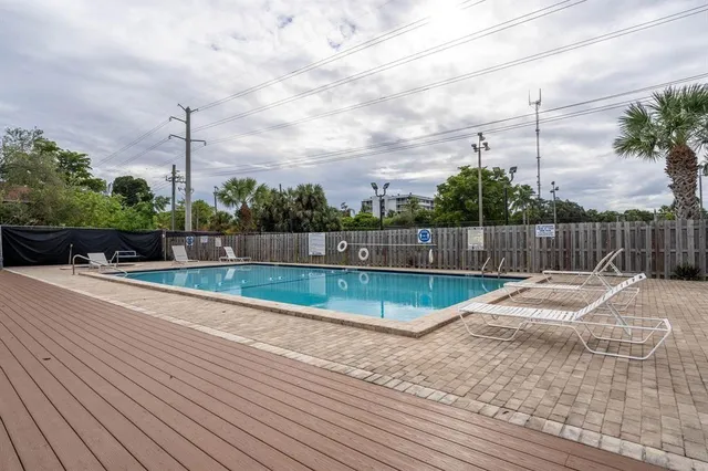 $258,000 | 550 Northwest 214th Street, Unit 201, Miami Gardens, FL 33169