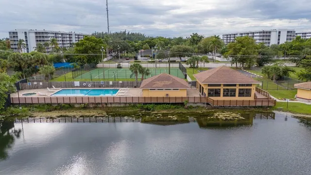 $258,000 | 550 Northwest 214th Street, Unit 201, Miami Gardens, FL 33169