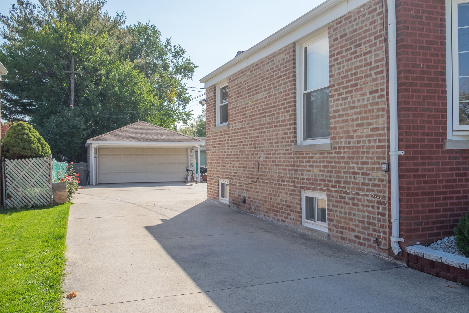 4619 Butterfield Road Hillside, IL 60162 - Photo 51 of 52 a view of a outdoor space of a house