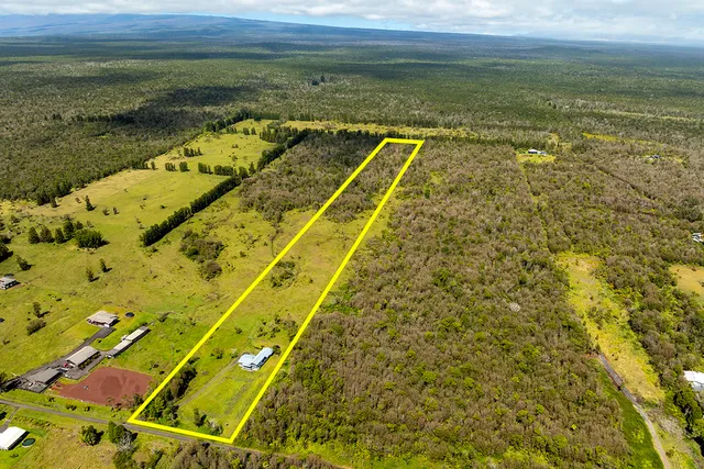 a view of an ocean view