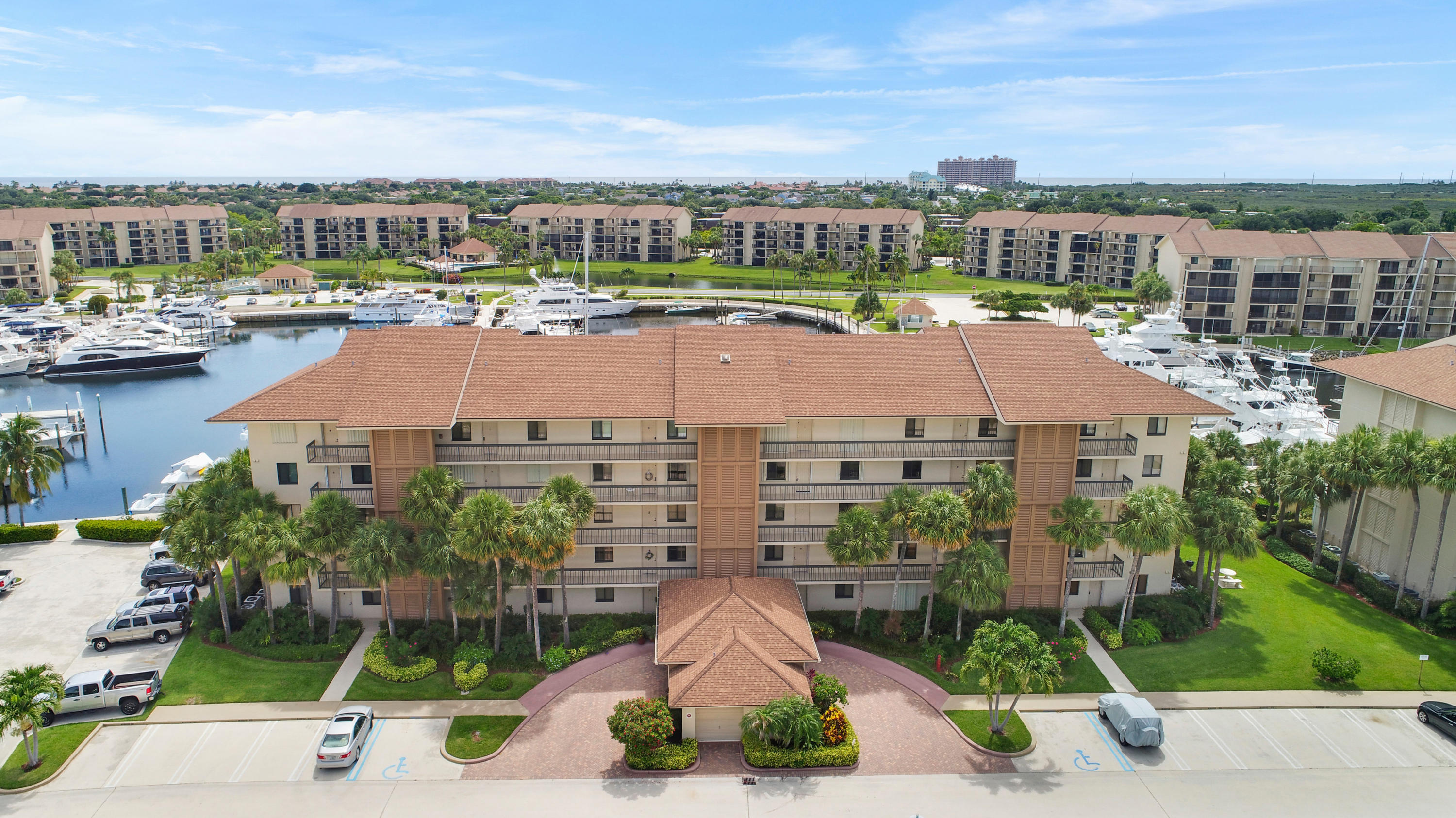 2401 Marina Isle Way, Unit 405 Jupiter, FL 33477 - Photo 8 of 36 Exterior Front