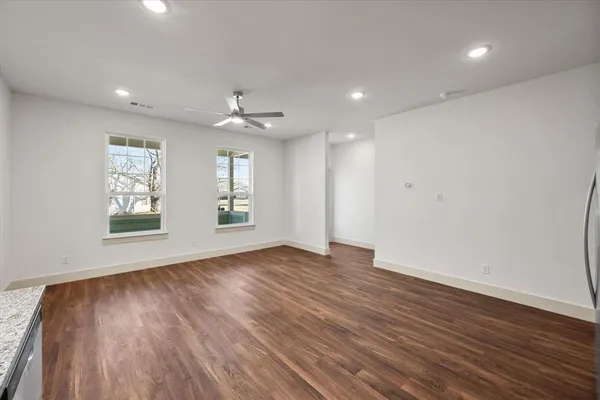 $2,395 | 506 East Kimball Street, Unit 2, Mansfield, TX 76063